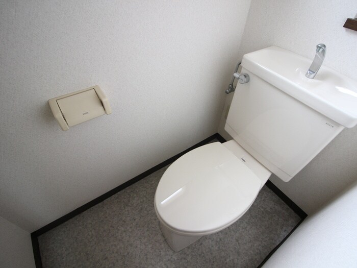 物件内観写真11　(トイレ)