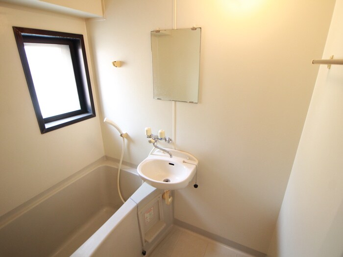 物件内観写真14　(洗面)