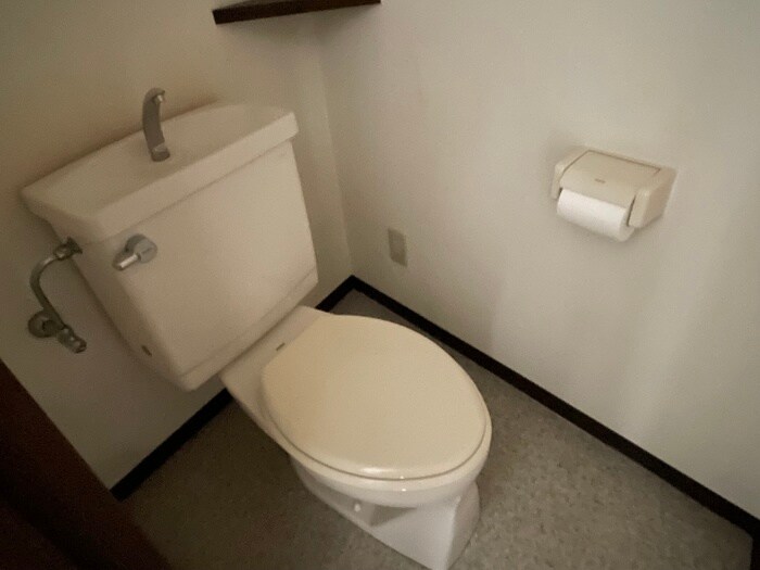 物件内観写真14　(トイレ)