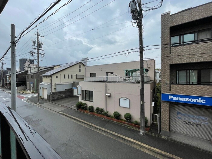 物件内観写真17　(室内からの展望)