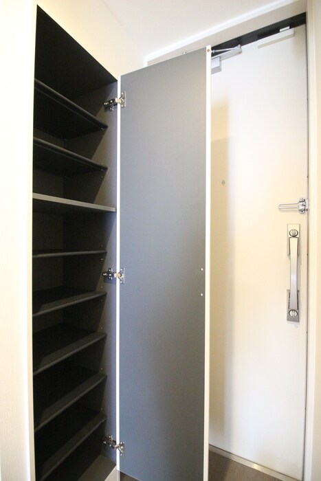 物件内観写真15　(靴箱)