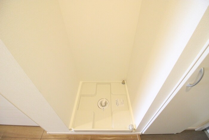 物件内観写真20　(洗濯機置場)