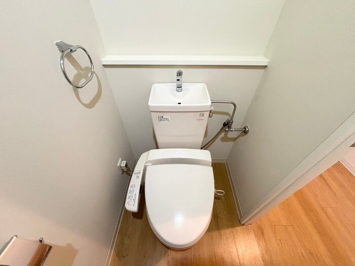 物件内観写真11　(トイレ)