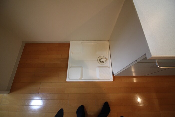 物件内観写真12　(洗濯機置場)