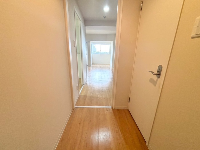 物件内観写真18　(廊下)