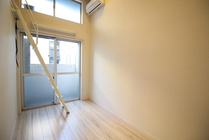 物件内観写真9　(居室)