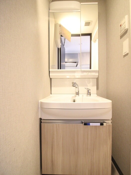 物件内観写真11　(洗面)