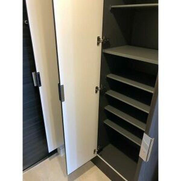 物件内観写真16　(靴箱)