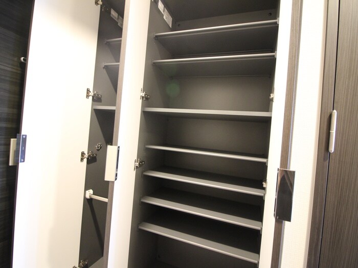 物件内観写真17　(靴箱)