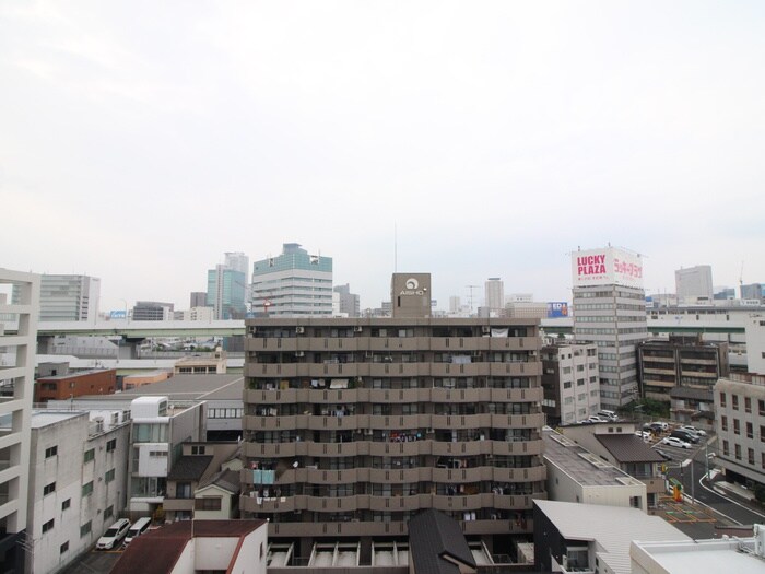 物件内観写真20　(室内からの展望)