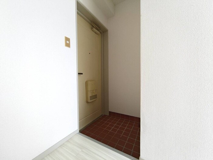 物件内観写真19　(玄関)