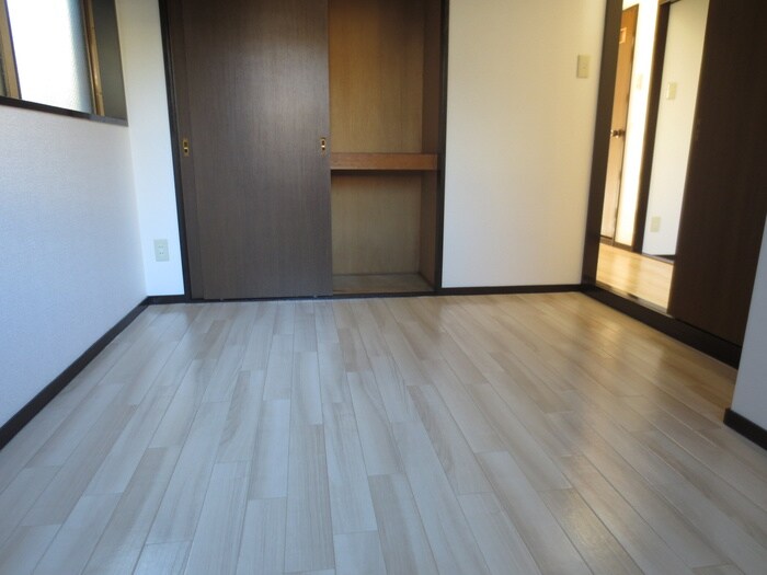 物件内観写真5　(居室)