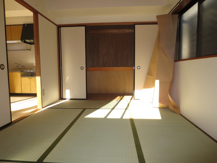 物件内観写真13　(居室)