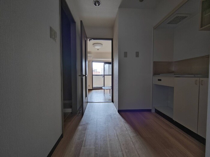 物件内観写真17　(廊下)