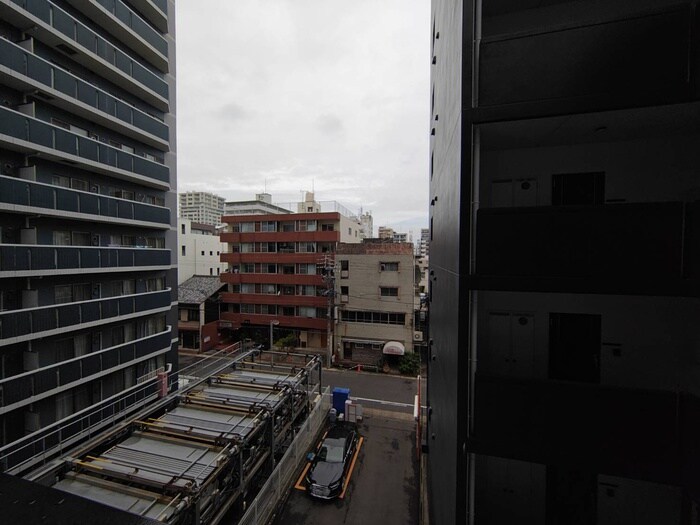 物件内観写真22　(室内からの展望)