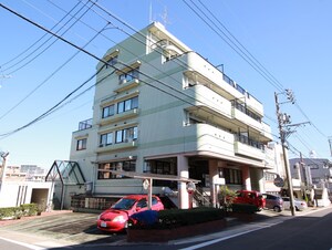 イ－ストフレンドビル外観写真