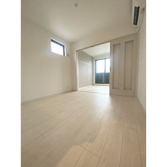 物件内観写真5　(居室)