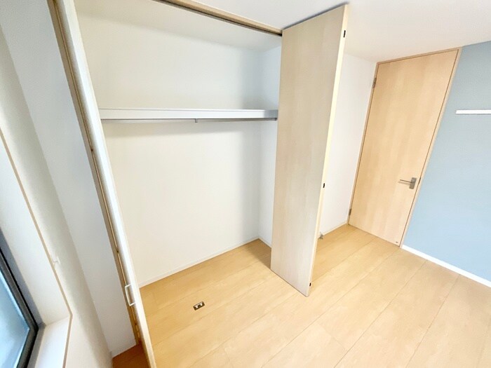 物件内観写真15　(収納)