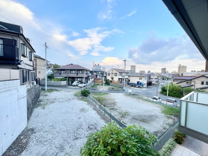 物件内観写真21　(室内からの展望)