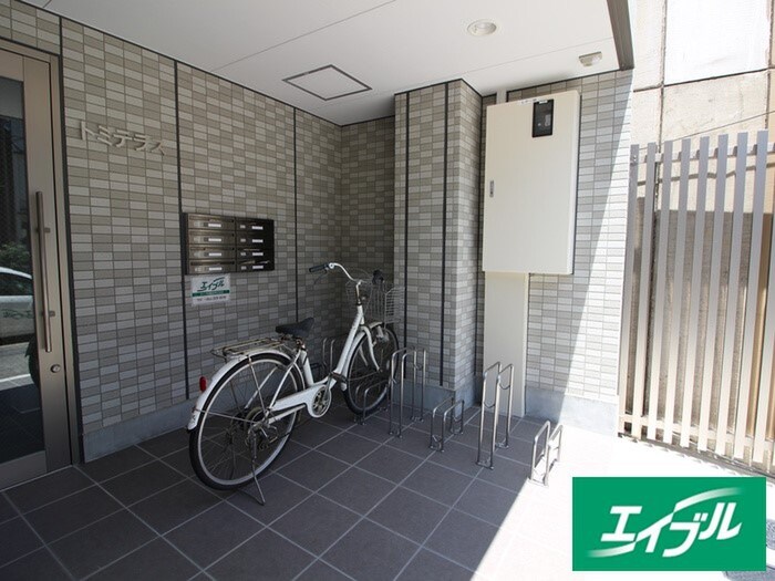 物件外観写真3　(駐輪場)