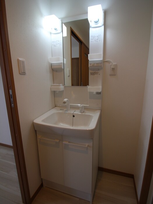 物件内観写真18　(洗面)