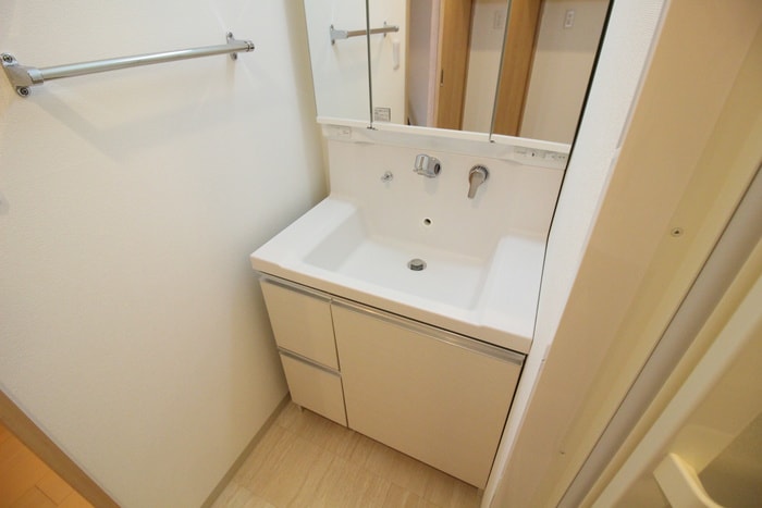 物件内観写真11　(洗面)