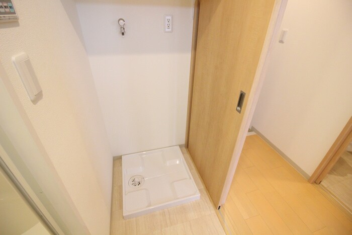 物件内観写真17　(洗濯機置場)