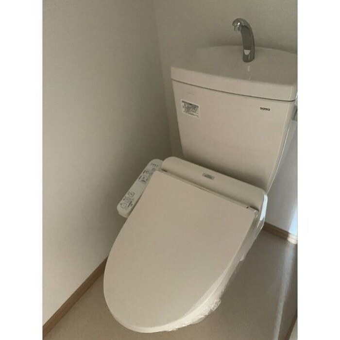 物件内観写真11　(トイレ)