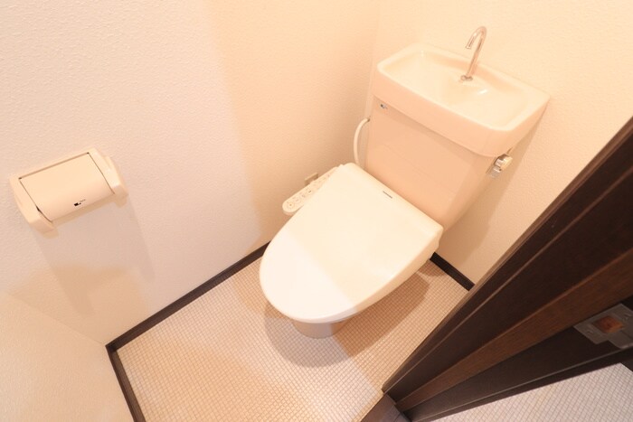 物件内観写真15　(トイレ)