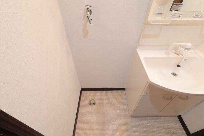 物件内観写真19　(洗濯機置場)