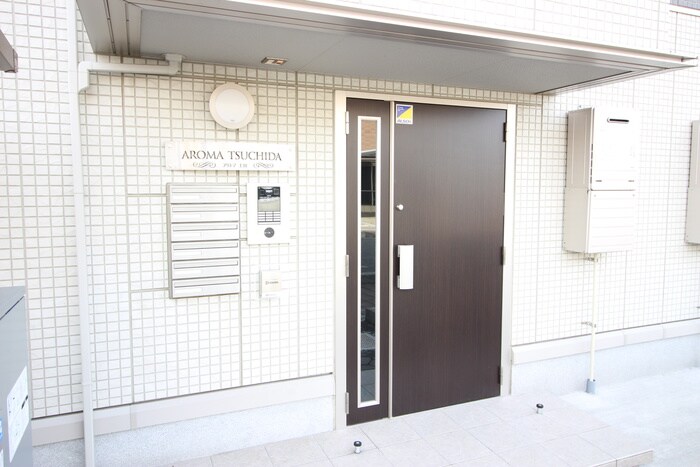 物件外観写真5　(エントランス部分)