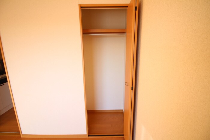 物件内観写真13　(収納)