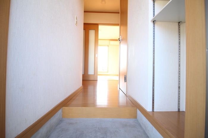 物件内観写真22　(玄関)