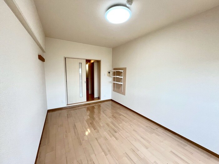 物件内観写真9　(居室)