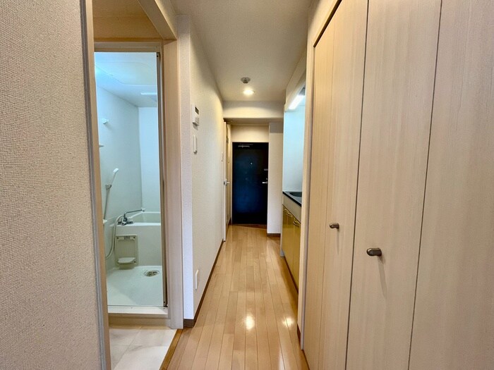 物件内観写真17　(廊下)