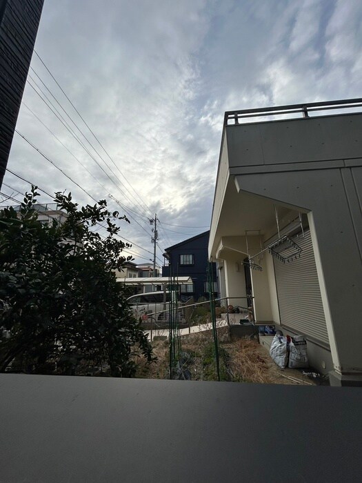 物件内観写真18　(室内からの展望)