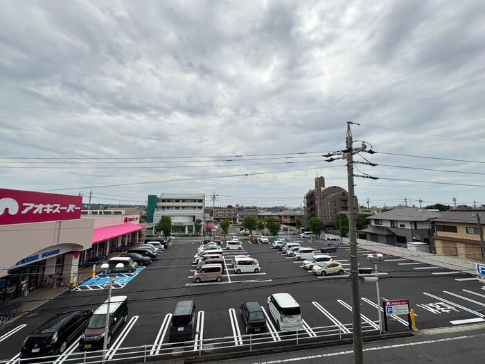 物件内観写真16　(室内からの展望)