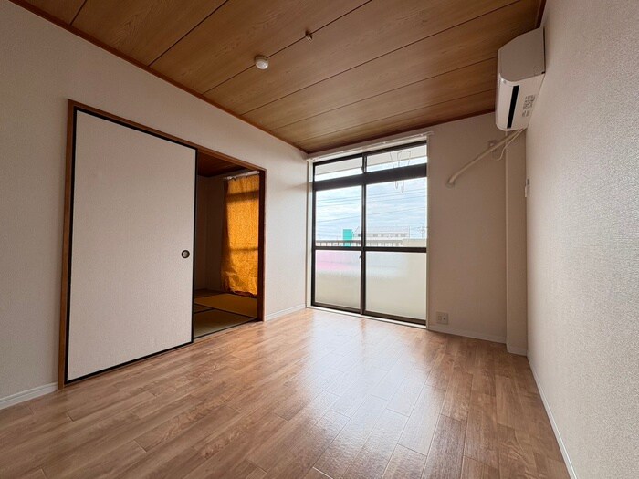 物件内観写真21　(居室)