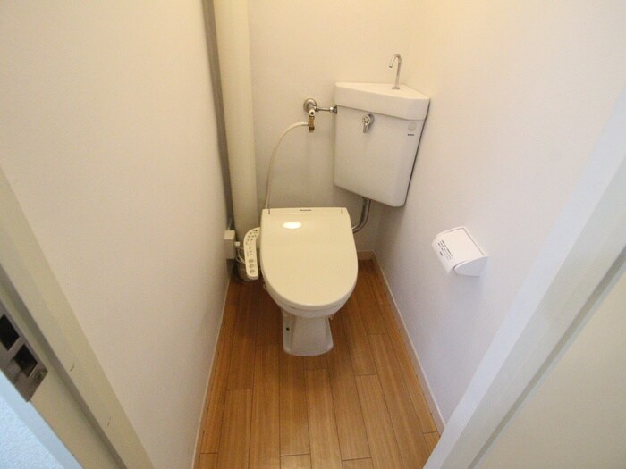 物件内観写真11　(トイレ)