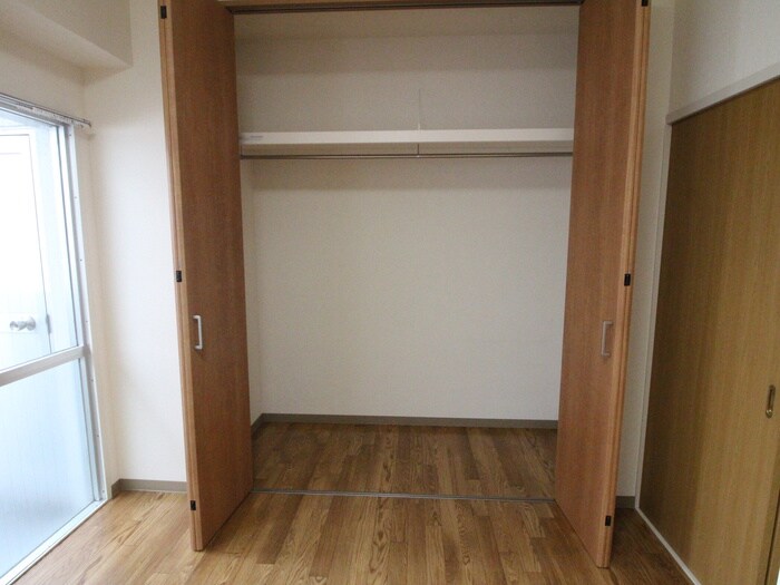 物件内観写真12　(収納)