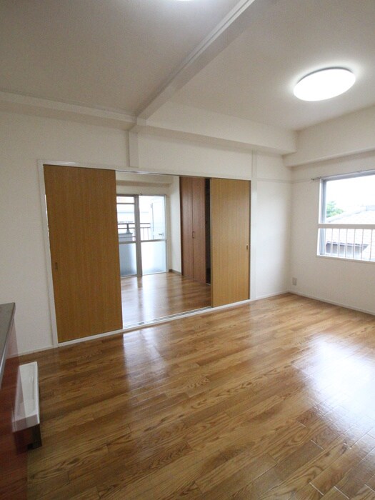 物件内観写真13　(居室)