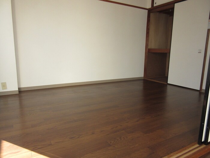 物件内観写真13　(居室)