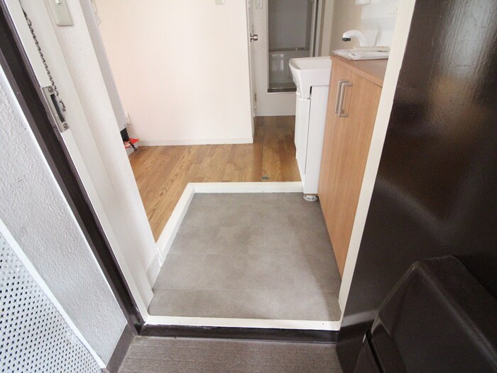 物件内観写真21　(玄関)