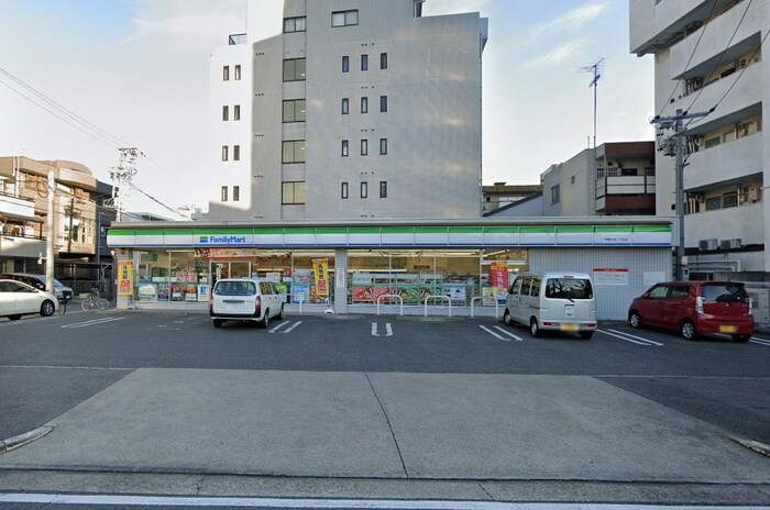 ファミリーマート