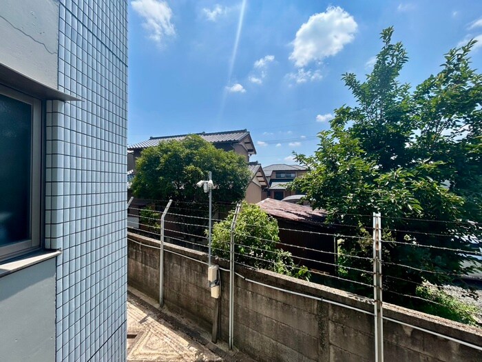 物件内観写真16　(室内からの展望)