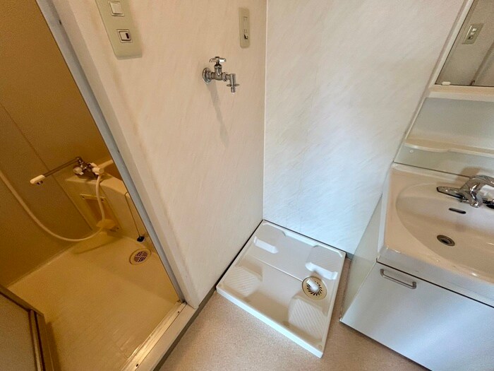 物件内観写真19　(洗濯機置場)