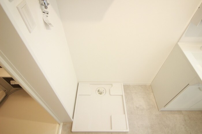 物件内観写真12　(洗濯機置場)