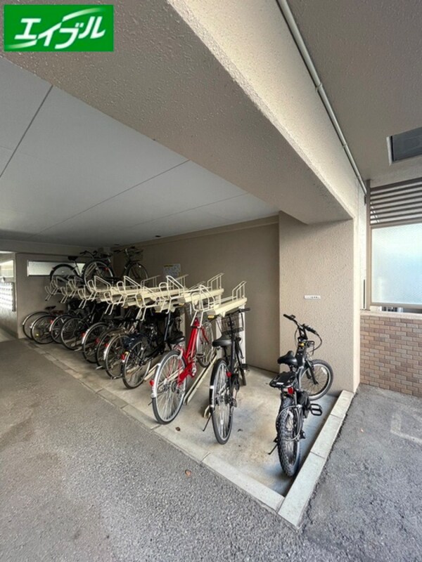 駐輪場