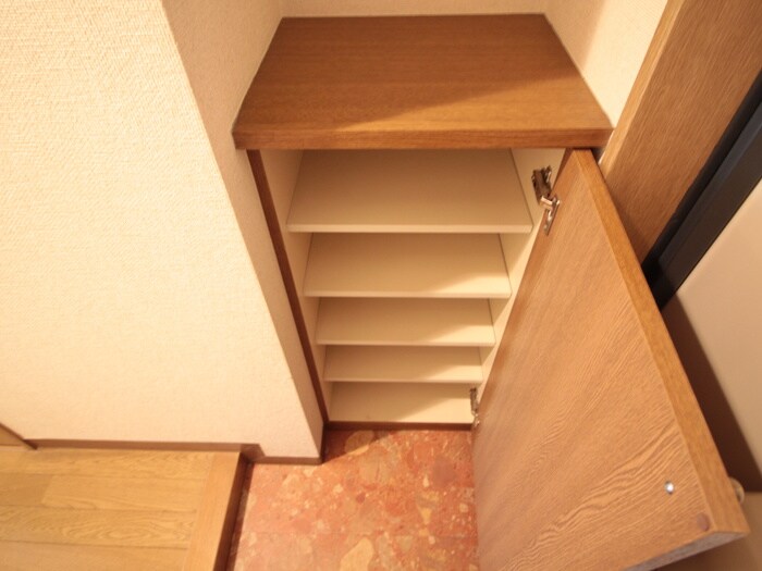 物件内観写真12　(靴箱)
