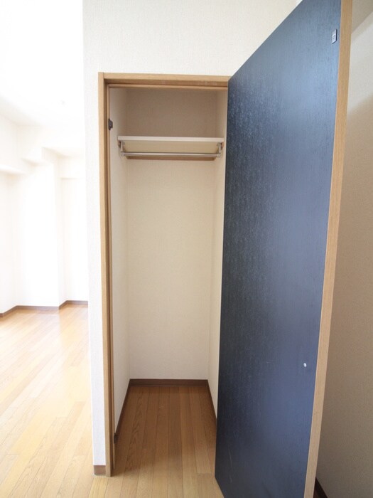 物件内観写真18　(収納)
